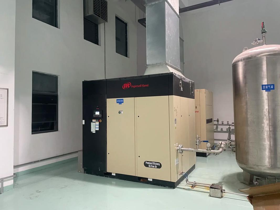 大连某汽车零部件厂空压机厂房完工